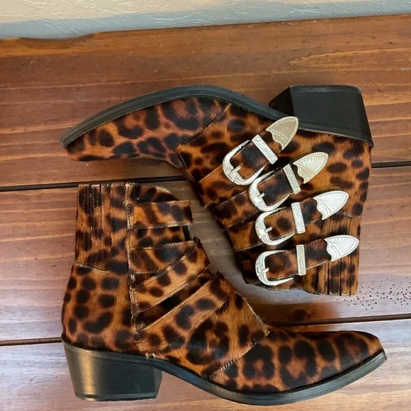 ‼️TOGA PULLA ‘ARCHIVE’ LEOPARD CALFSKIN FOUR STRAP WESTERN BOOTIE‼️ - Picture 7 of 12